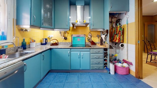 3 soverom Leilighet til salgs i Playa de los Locos, Torrevieja med svømmebasseng - € 200 000 (Ref: 9532755)