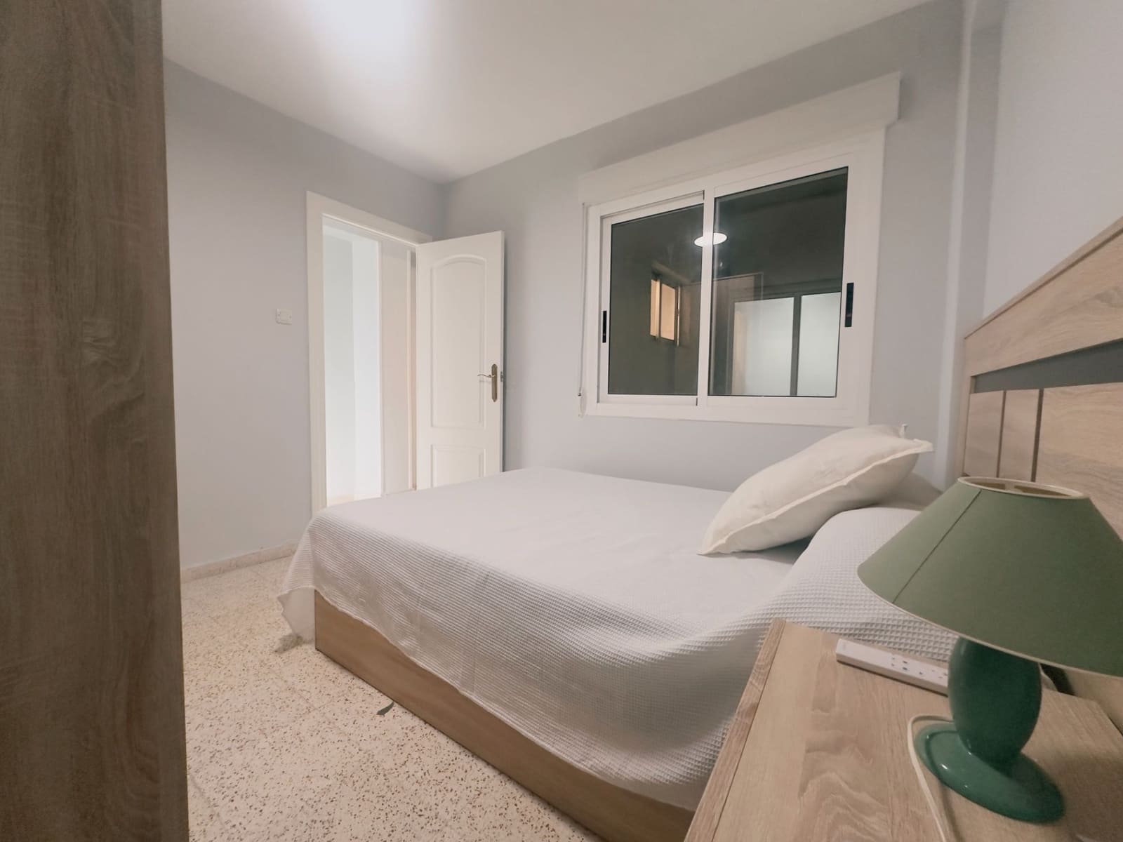 Apartamento de 2 habitaciones en Santa Pola en venta - 130.000 € (Ref: 9532757)