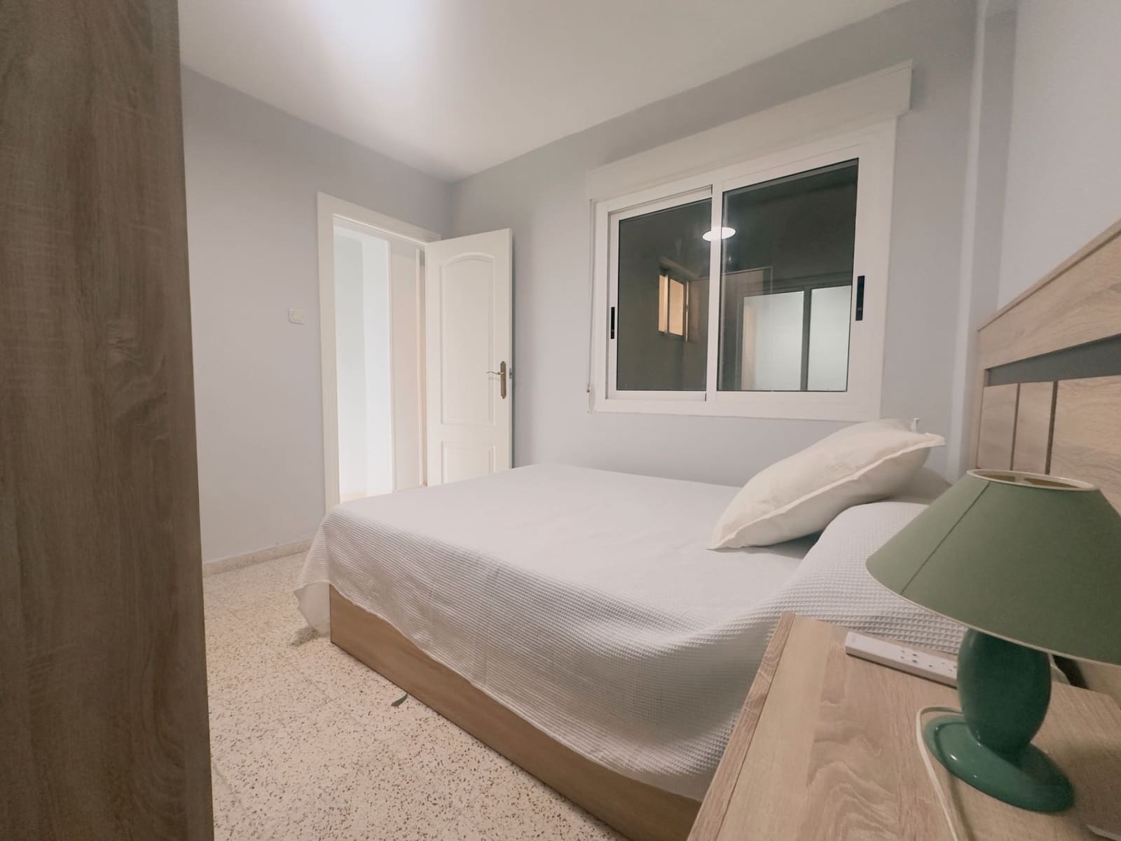 Apartamento de 2 habitaciones en Santa Pola en venta - 130.000 € (Ref: 9532757)