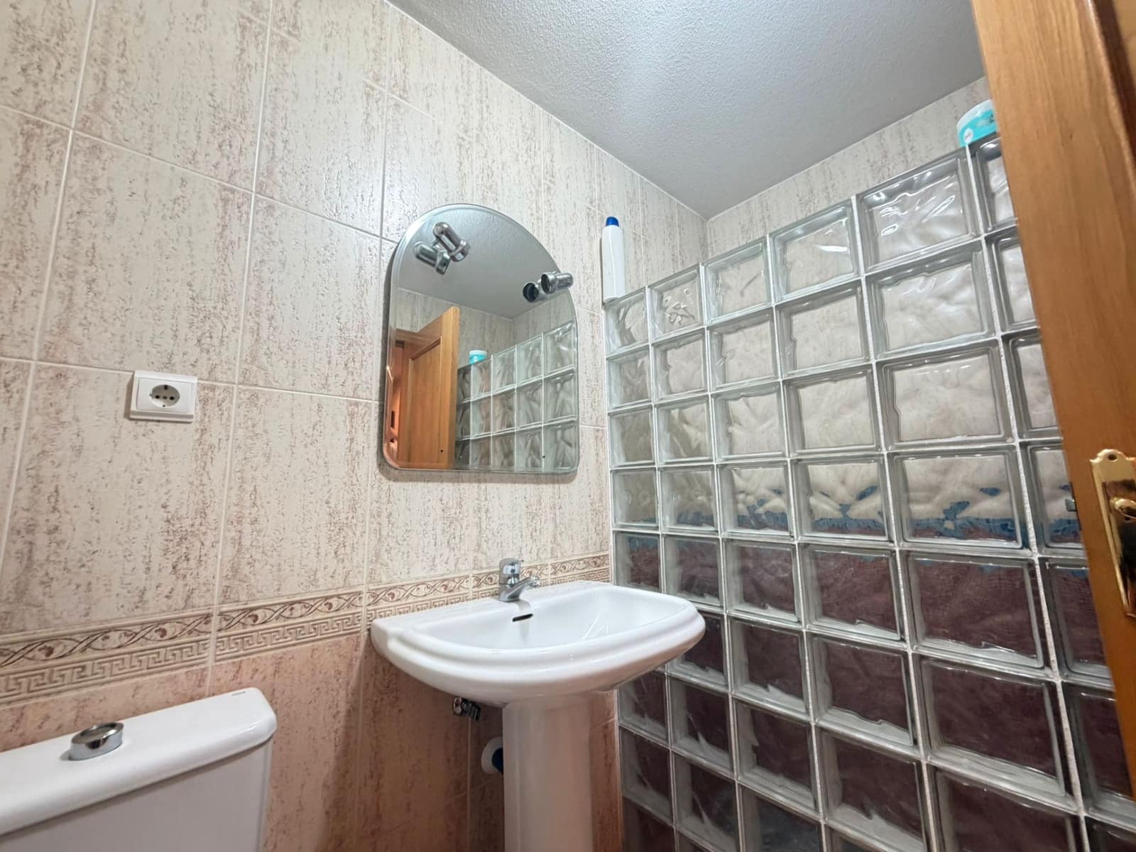 3 bedroom Flat for sale in Casillas with garage - € 165,000 (Ref: 9588368)