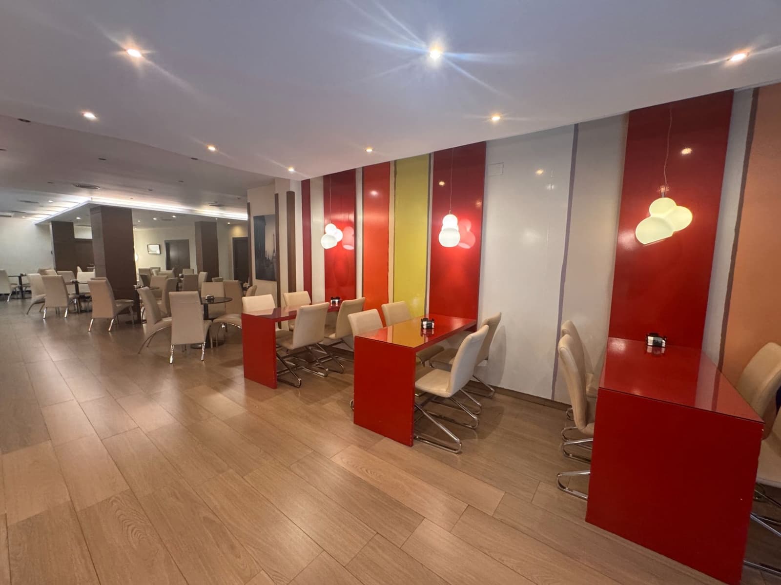 Commercial for sale in Guardamar del Segura - € 850,000 (Ref: 9611934)