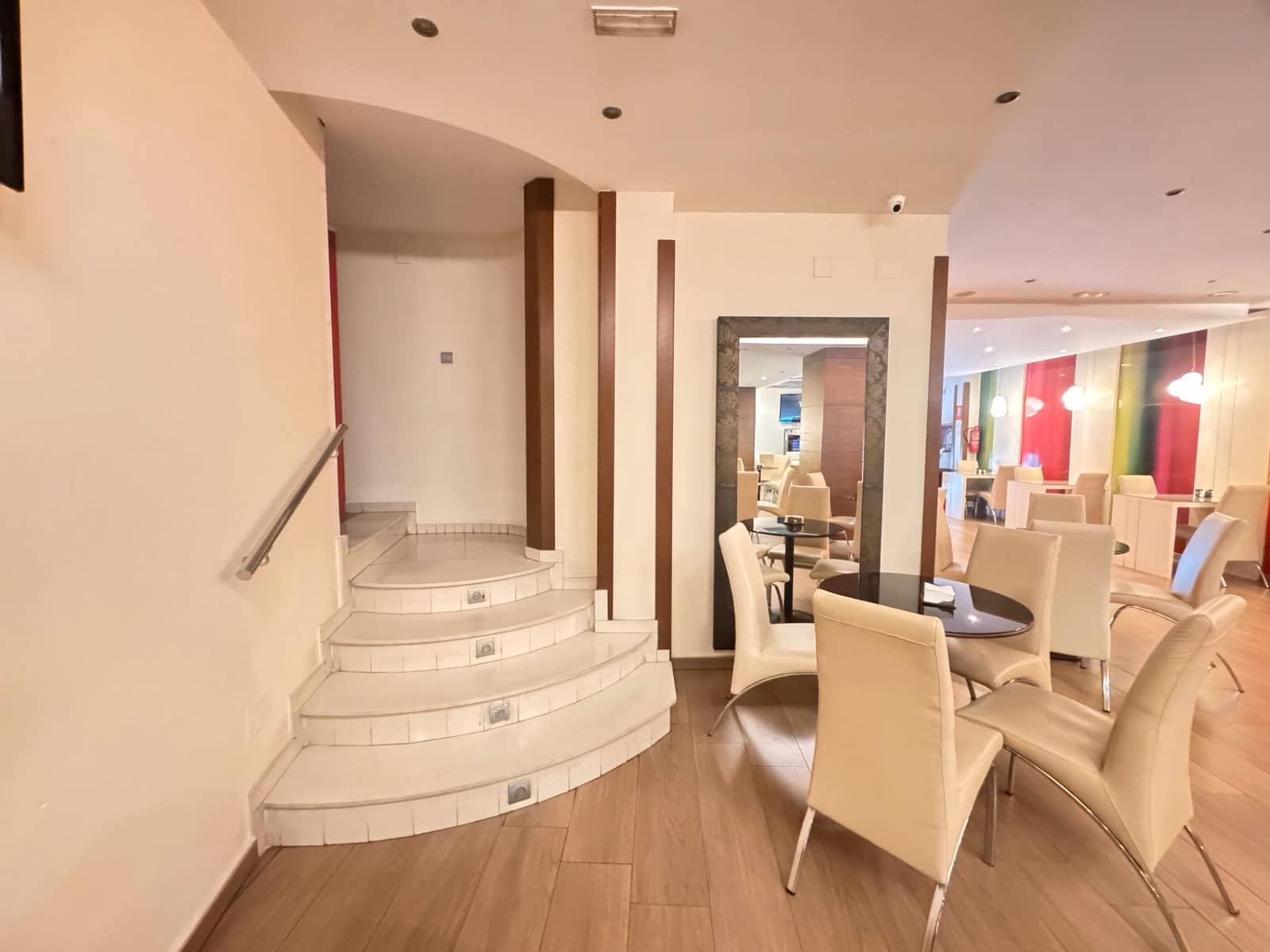 Commercial for sale in Guardamar del Segura - € 850,000 (Ref: 9611934)