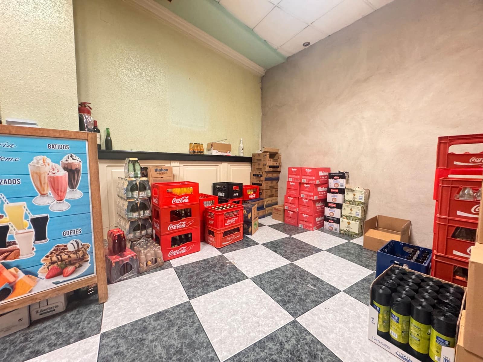 Commercial for sale in Guardamar del Segura - € 850,000 (Ref: 9611934)