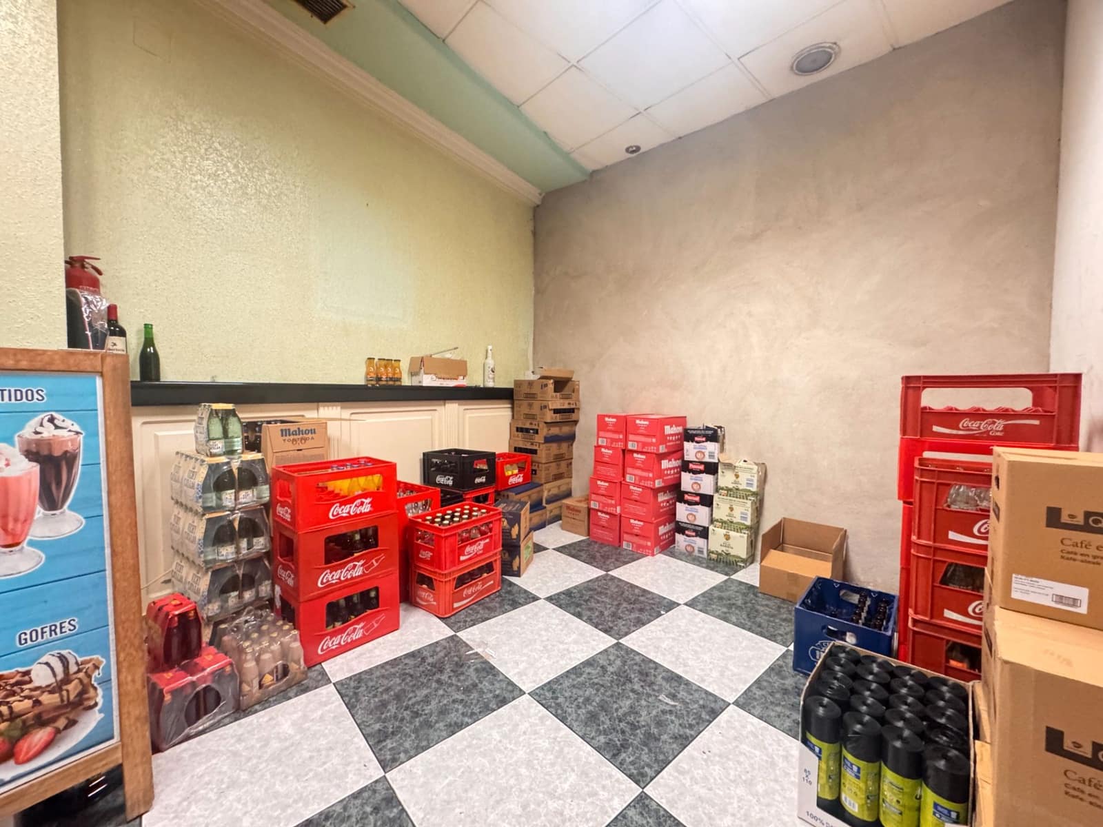 Commercial for sale in Guardamar del Segura - € 850,000 (Ref: 9611934)