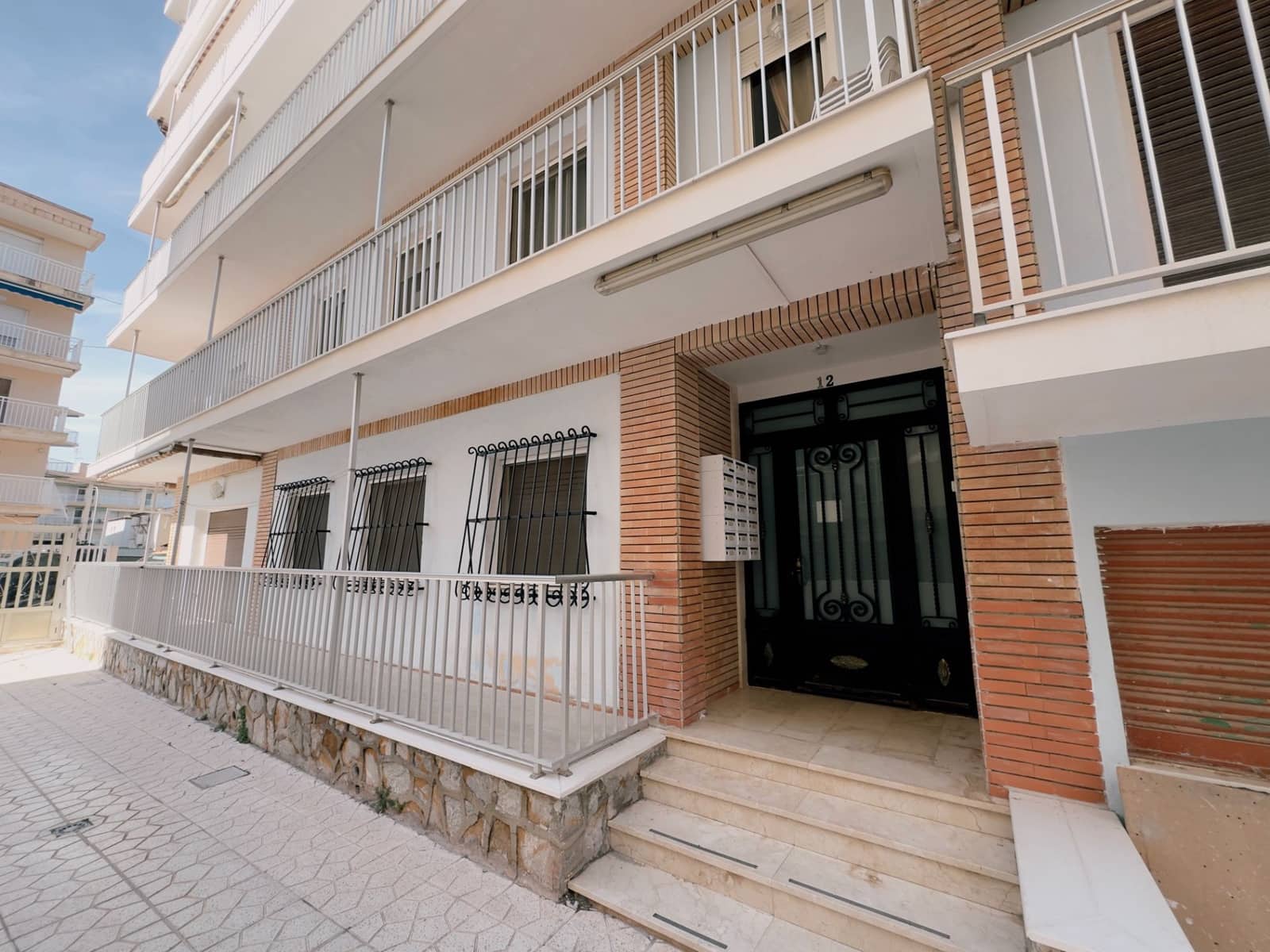 4 bedroom Apartment for sale in Santa Pola - € 235,000 (Ref: 9618749)