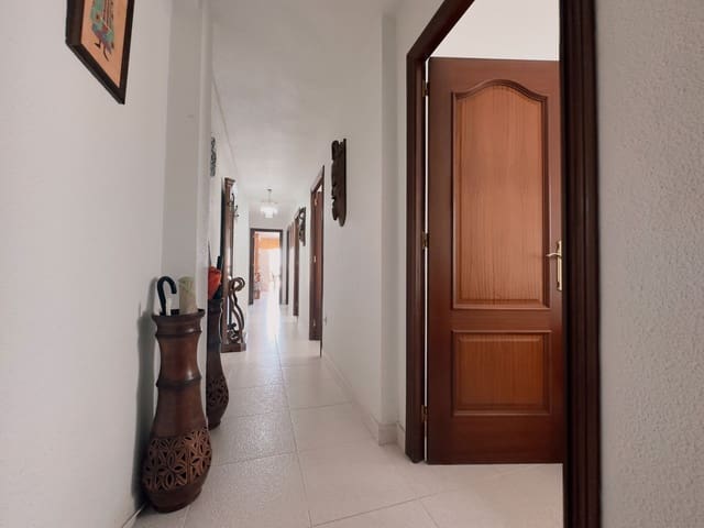 4 slaapkamer Flat te koop in Playa Tamarit - Playa Lissa, Santa Pola - € 200.000 (Ref: 9624100)