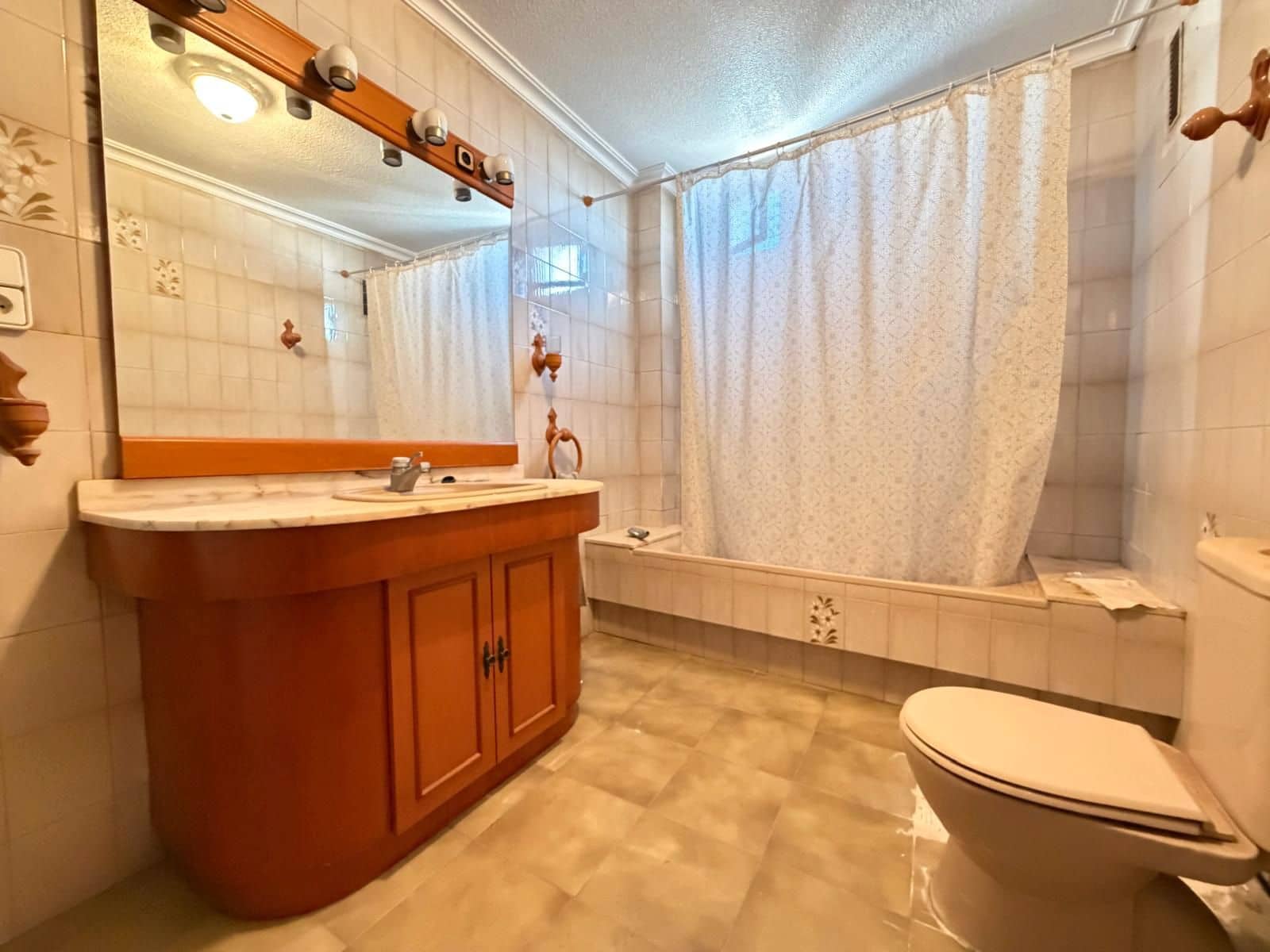 3 soveværelse Lejlighed til salg i Guardamar del Segura - € 250.000 (Ref: 9628447)