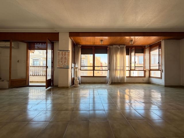 3 makuuhuone Asunto myytävänä paikassa Zona Pueblo, Guardamar del Segura - 250 000 € (Ref: 9628447)