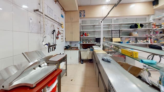 Gewerbe zu verkaufen in La Purísima (Barriomar), Murcia Stadt - 53.640 € (Ref: 9643375)