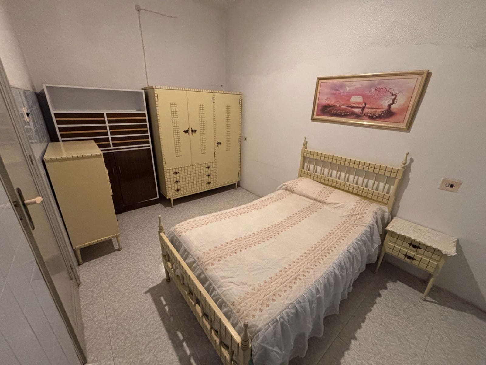 5 bedroom Villa for sale in Santa Pola - € 170,000 (Ref: 9650898)