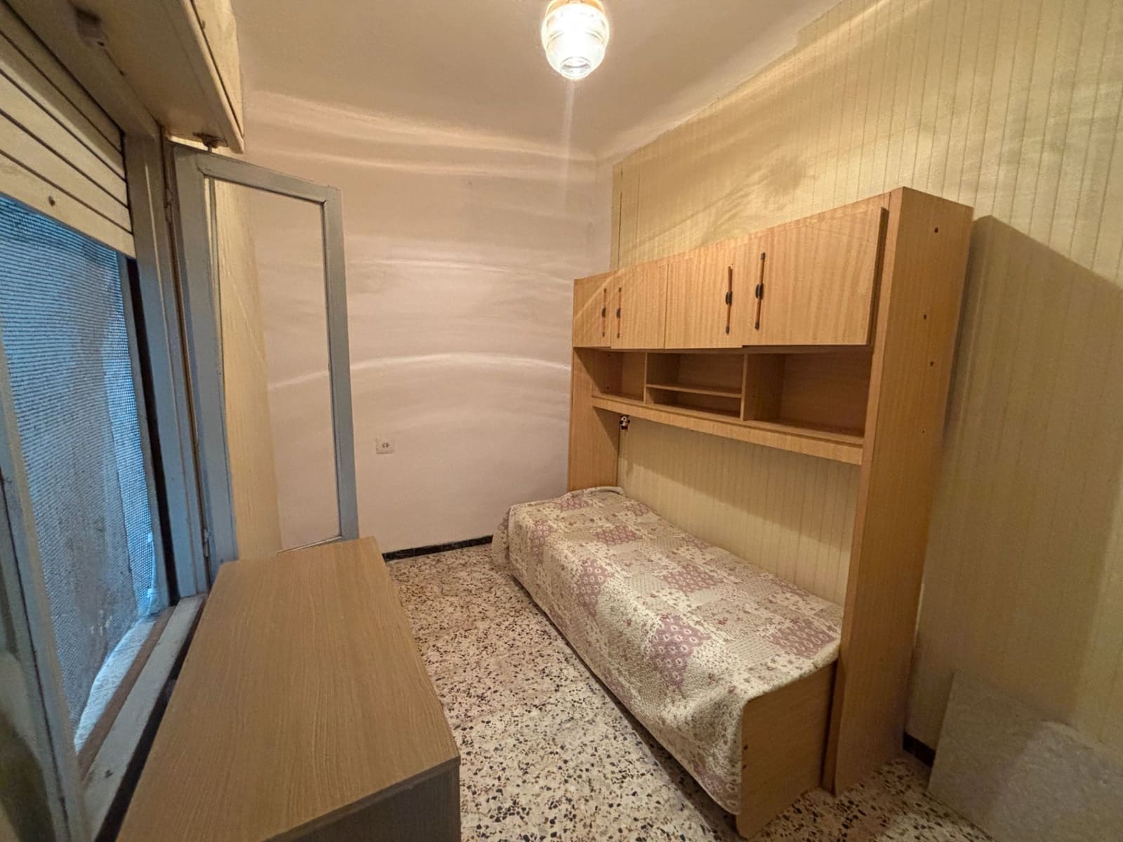 5 bedroom Villa for sale in Santa Pola - € 170,000 (Ref: 9650898)