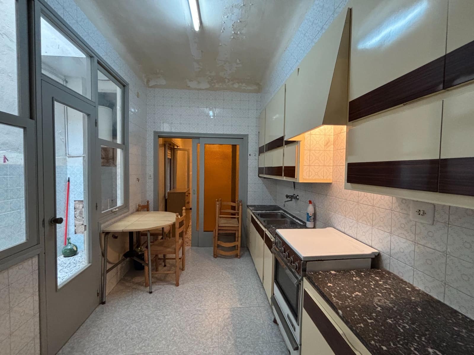 5 bedroom Villa for sale in Santa Pola - € 170,000 (Ref: 9650898)