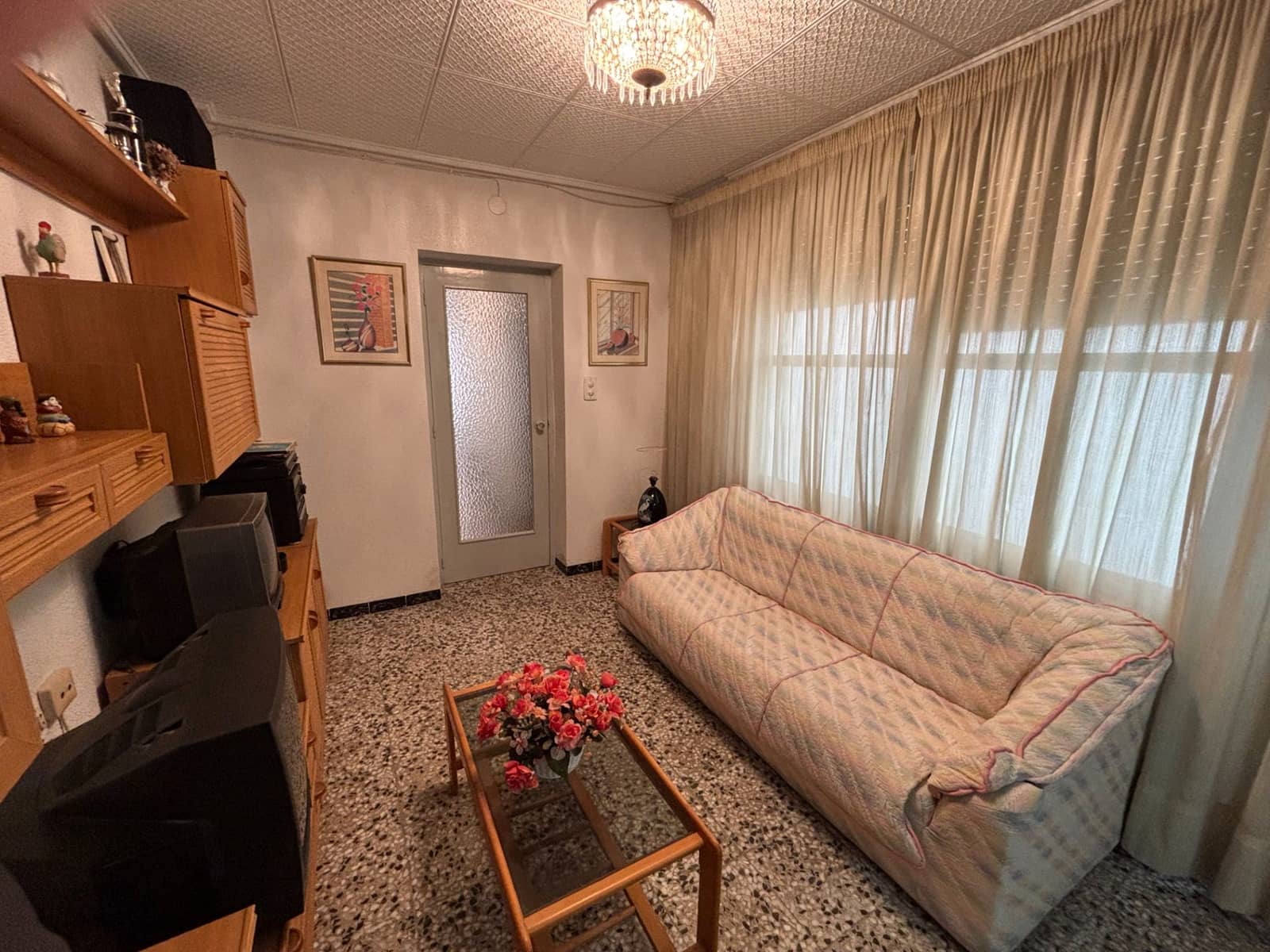 5 bedroom Villa for sale in Santa Pola - € 170,000 (Ref: 9650898)