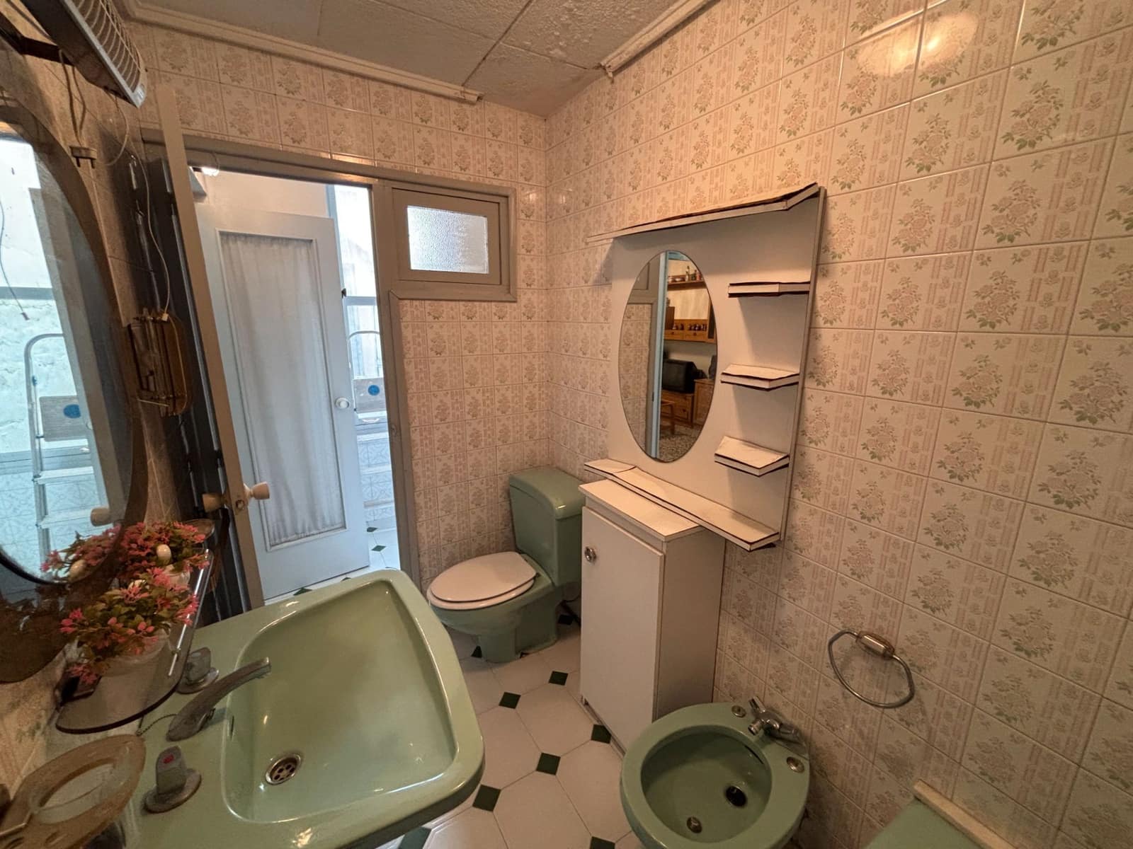 5 bedroom Villa for sale in Santa Pola - € 170,000 (Ref: 9650898)