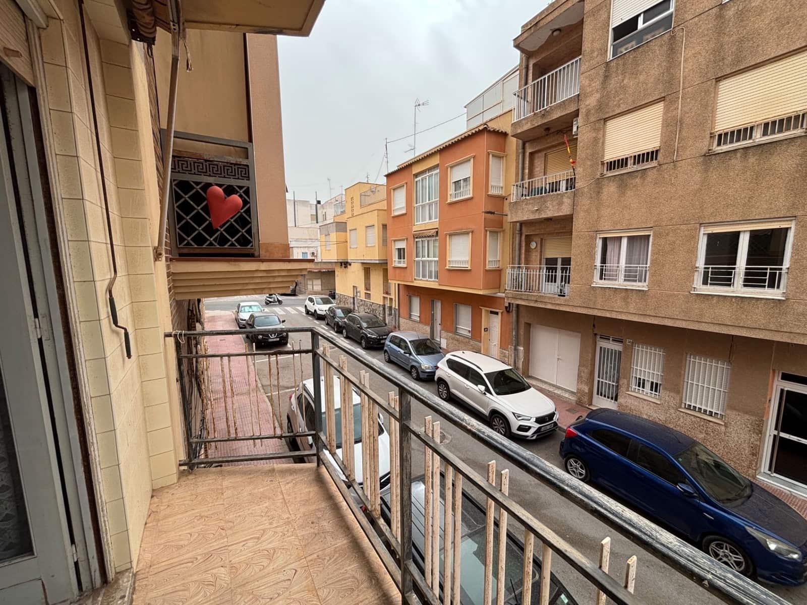 5 bedroom Villa for sale in Santa Pola - € 170,000 (Ref: 9650898)