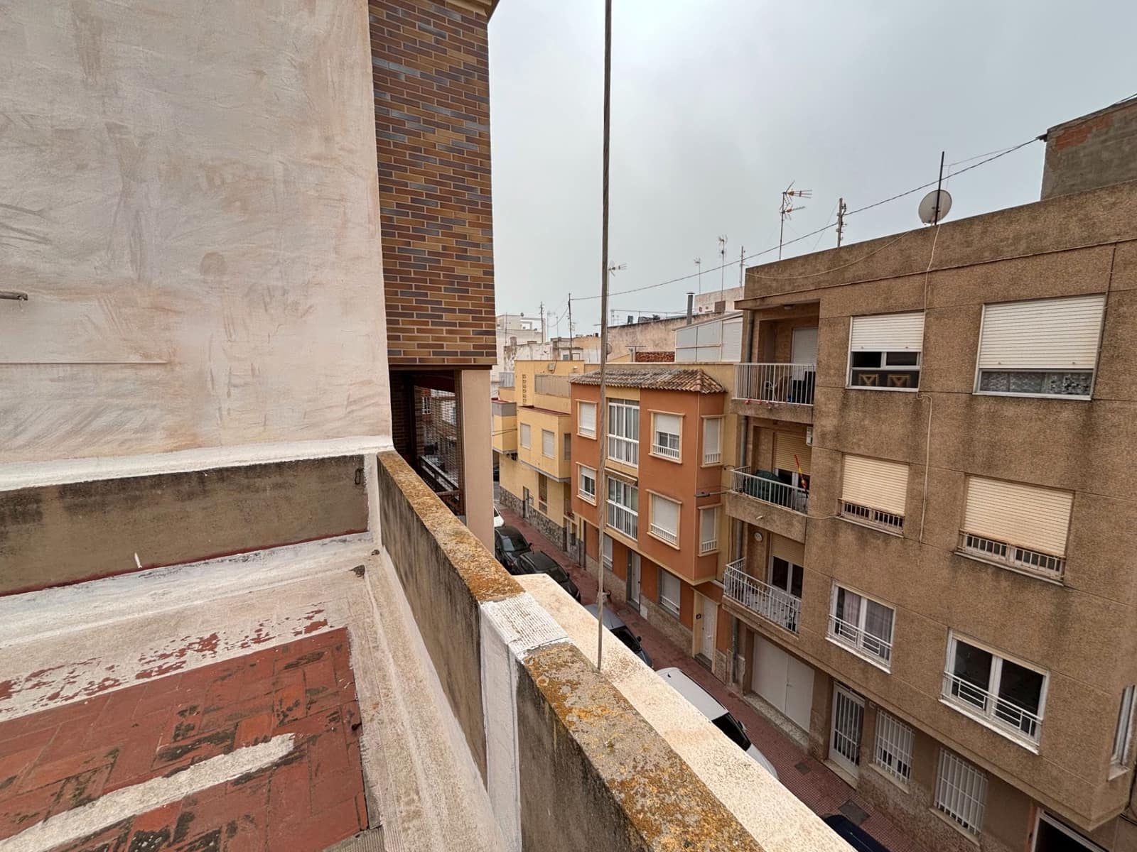 5 bedroom Villa for sale in Santa Pola - € 170,000 (Ref: 9650898)