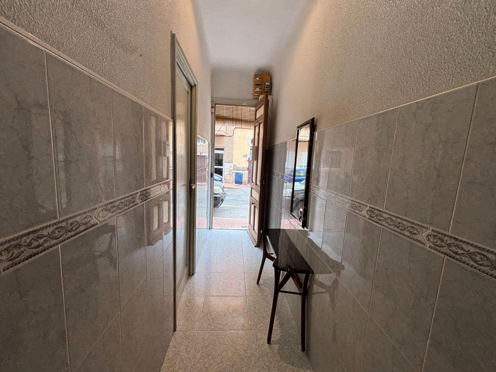 5 bedroom Villa for sale in Santa Pola - € 170,000 (Ref: 9650898)