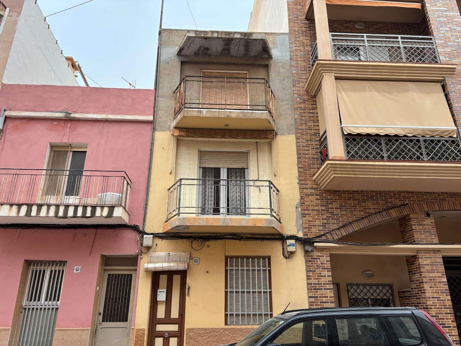 5 bedroom Villa for sale in Santa Pola - € 170,000 (Ref: 9650898)