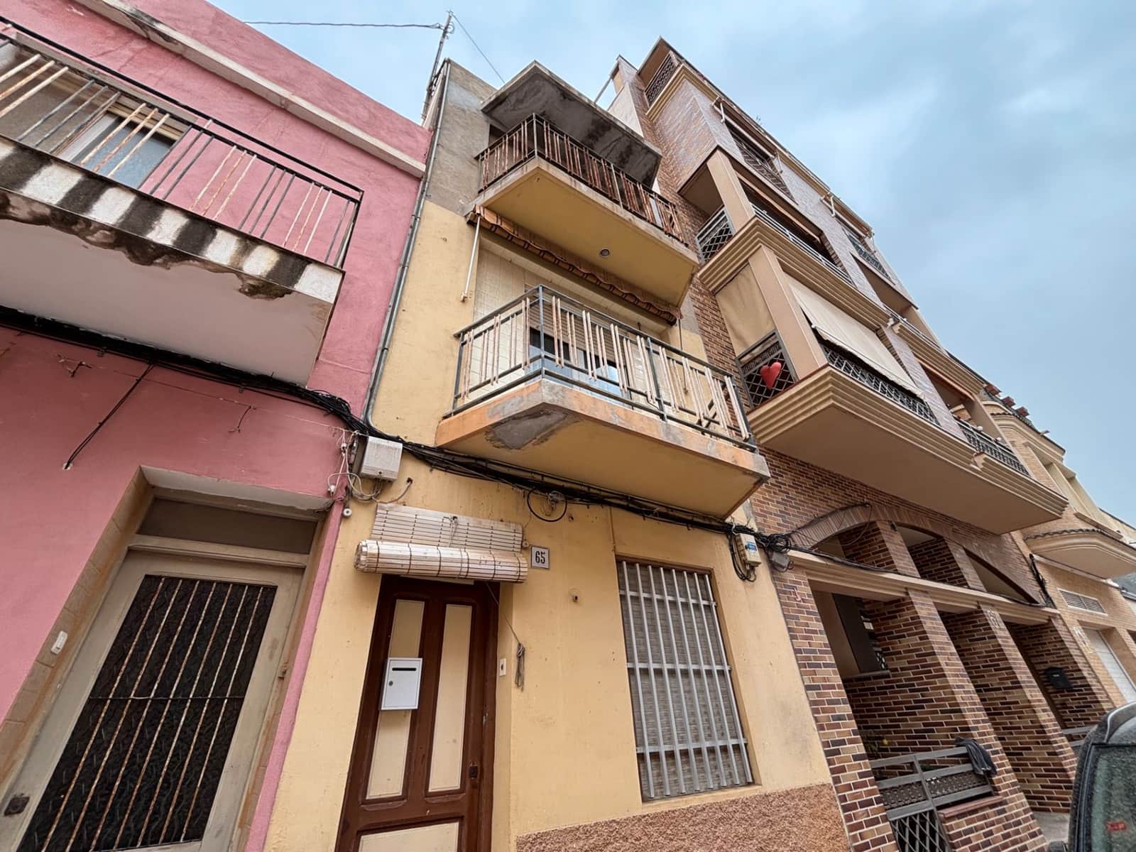 5 bedroom Villa for sale in Santa Pola - € 170,000 (Ref: 9650898)