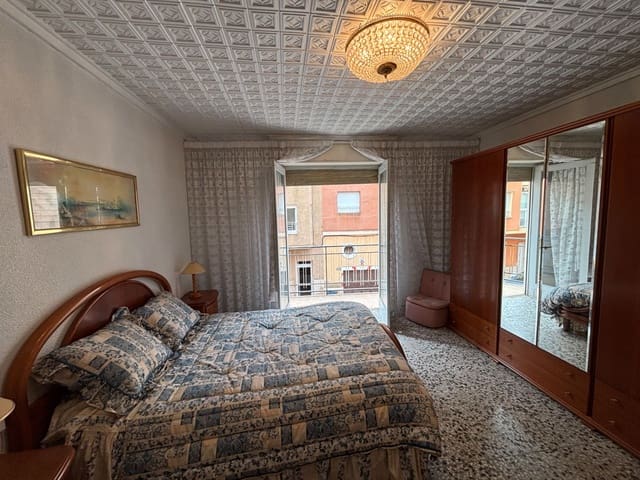 5 soverom Villa til salgs i Norte, Santa Pola - € 170 000 (Ref: 9650898)