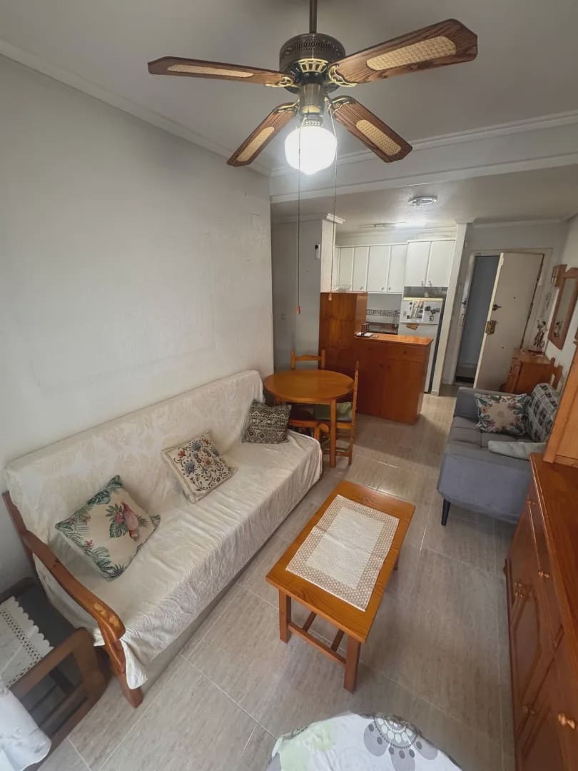 1 camera da letto Appartamento in vendita in Torrevieja - 115.000 € (Rif: 9715721)