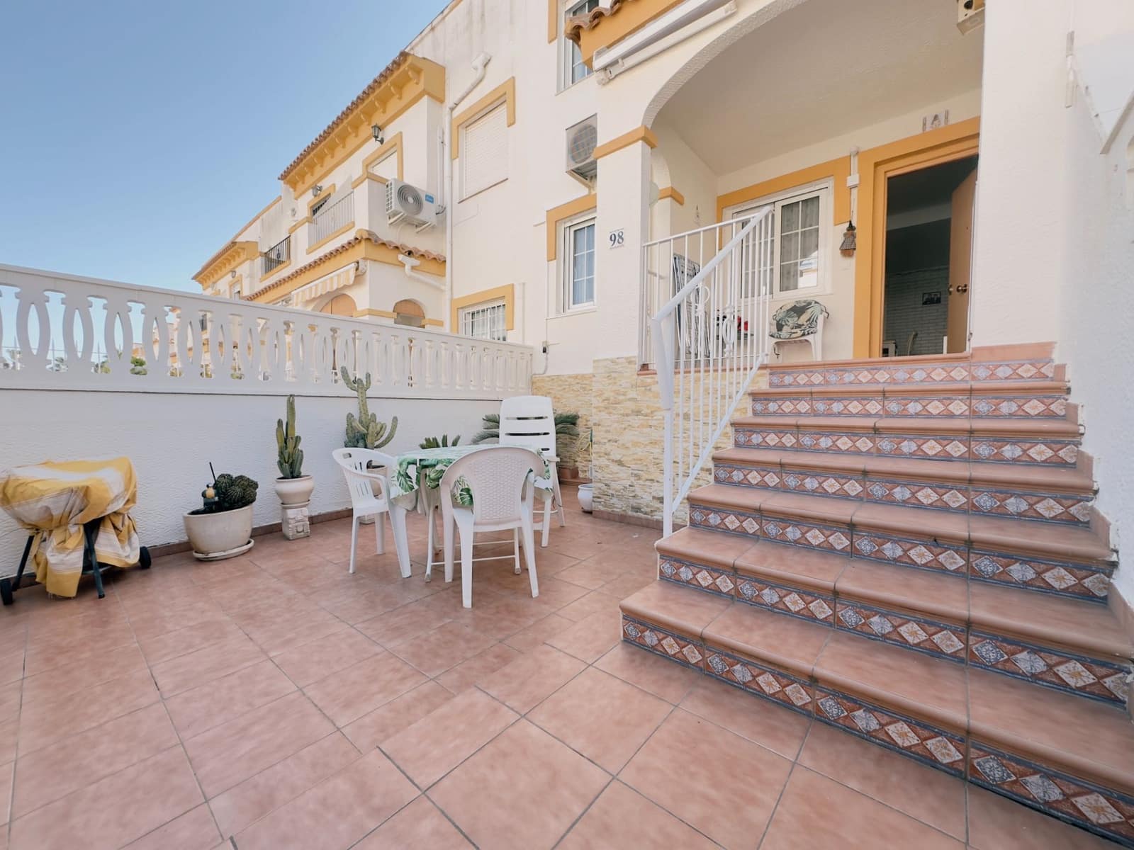 3 bedroom Terraced Villa for sale in Santa Pola with pool - € 280,000 (Ref: 9720624)