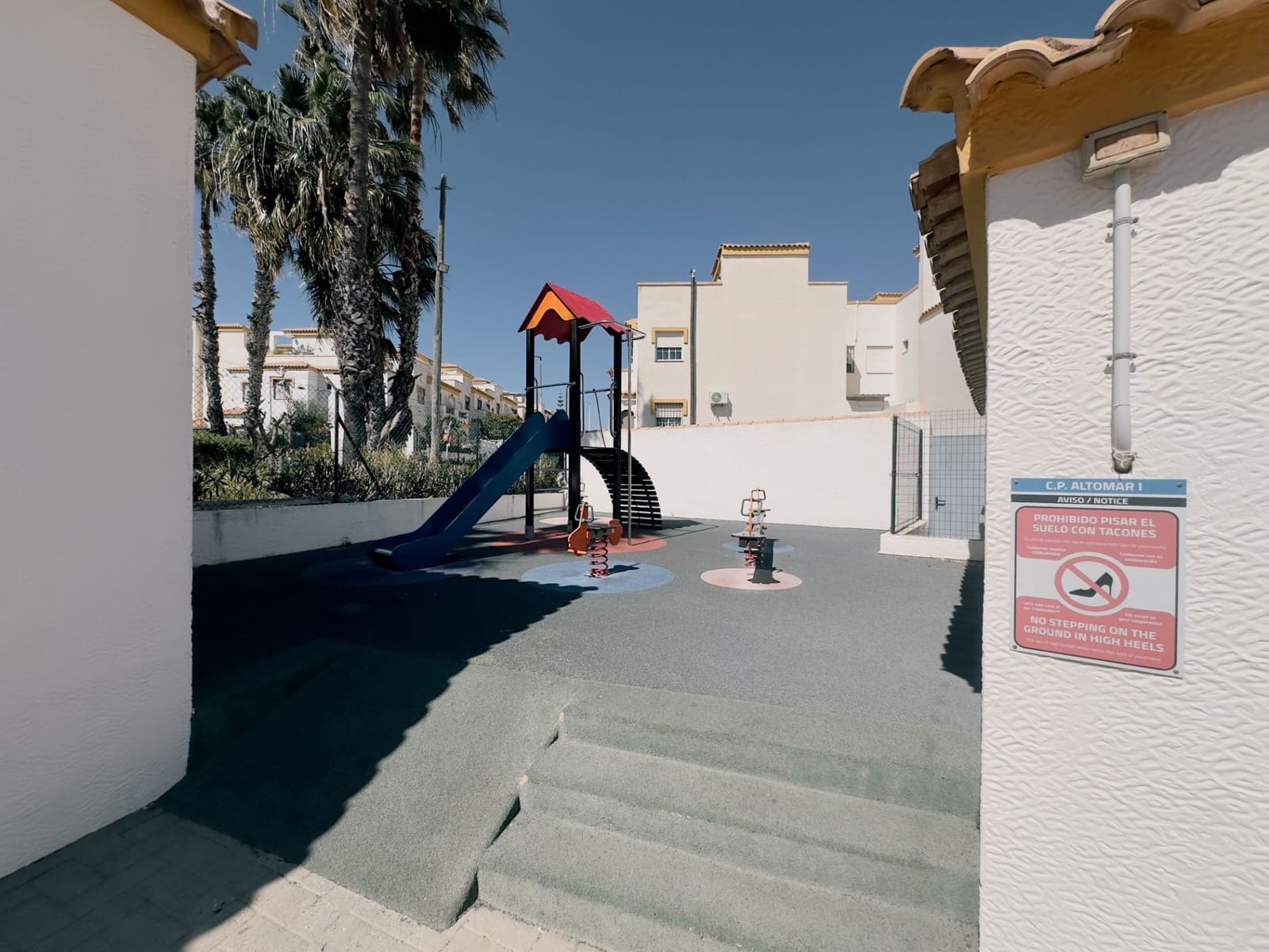 3 bedroom Terraced Villa for sale in Santa Pola with pool - € 280,000 (Ref: 9720624)