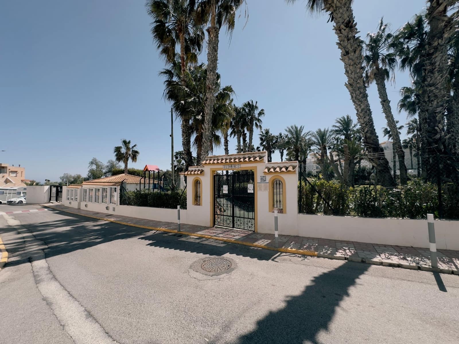 3 bedroom Terraced Villa for sale in Santa Pola with pool - € 280,000 (Ref: 9720624)