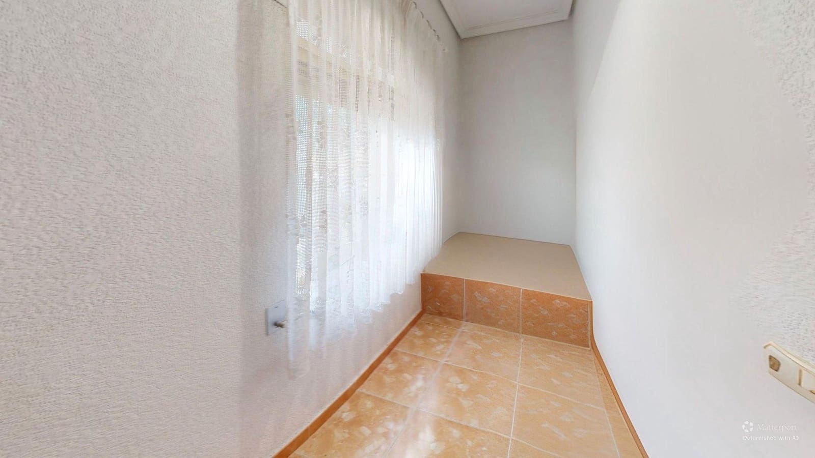 7 bedroom Villa for sale in Molina de Segura with garage - € 409,000 (Ref: 9725055)