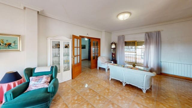 7 bedroom Villa for sale in Molina de Segura with garage - € 409,000 (Ref: 9725055)