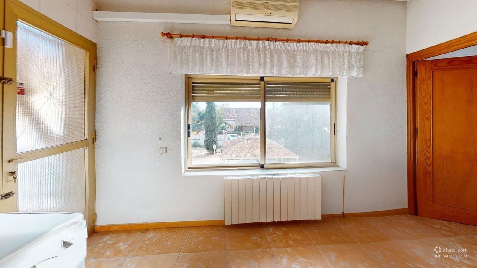 7 bedroom Villa for sale in Molina de Segura with garage - € 409,000 (Ref: 9725055)