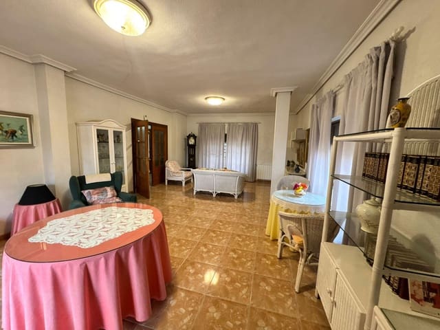 7 bedroom Villa for sale in Molina de Segura with garage - € 409,000 (Ref: 9725055)