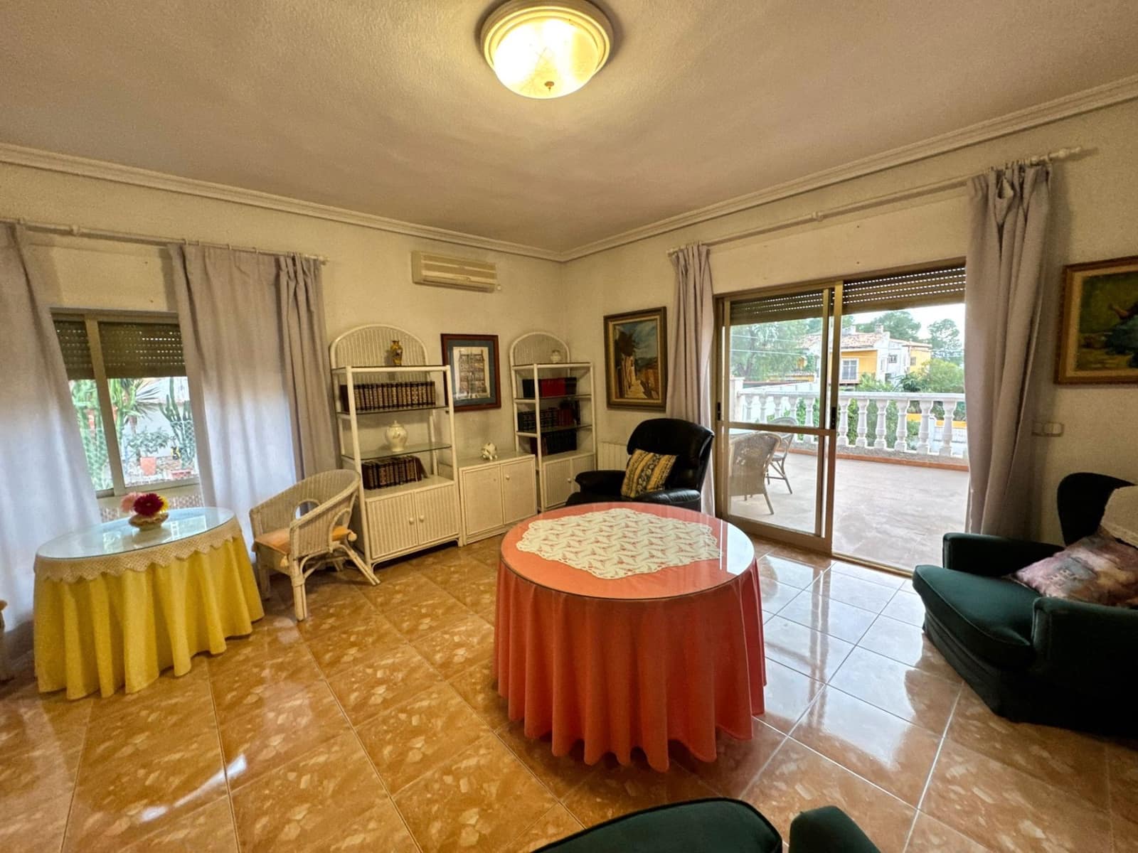 7 bedroom Villa for sale in Molina de Segura with garage - € 409,000 (Ref: 9725055)