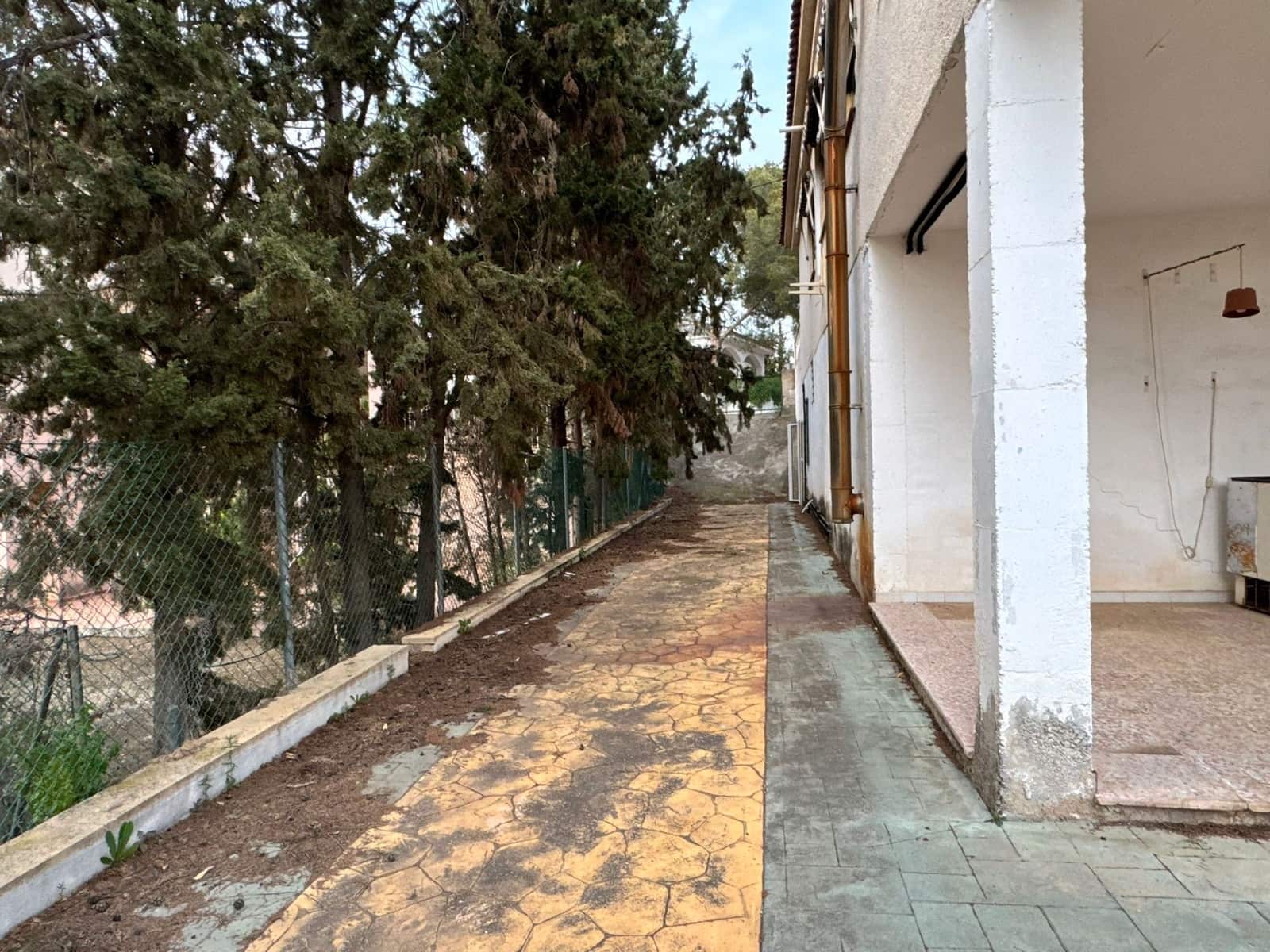 7 bedroom Villa for sale in Molina de Segura with garage - € 409,000 (Ref: 9725055)