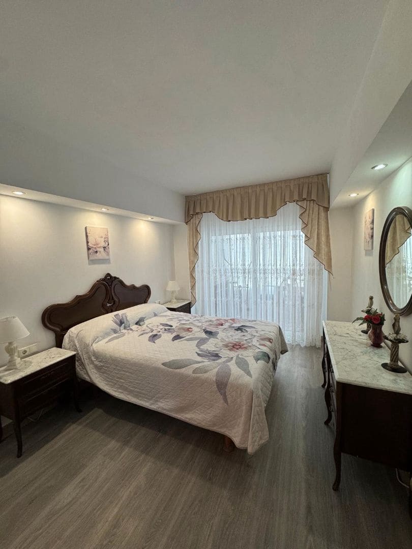 Piso de 3 habitaciones en Torrevieja en venta con garaje - 228.000 € (Ref: 9731172)