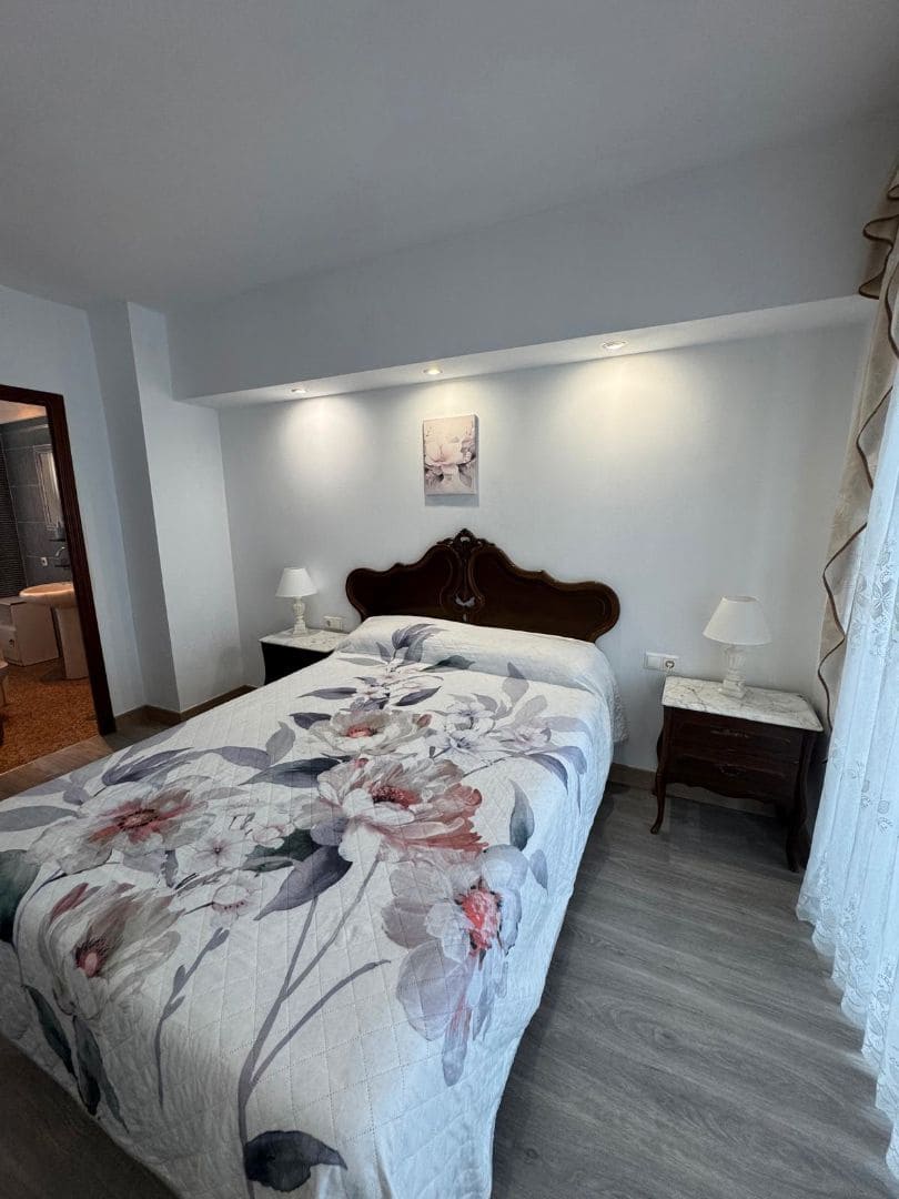 Piso de 3 habitaciones en Torrevieja en venta con garaje - 228.000 € (Ref: 9731172)