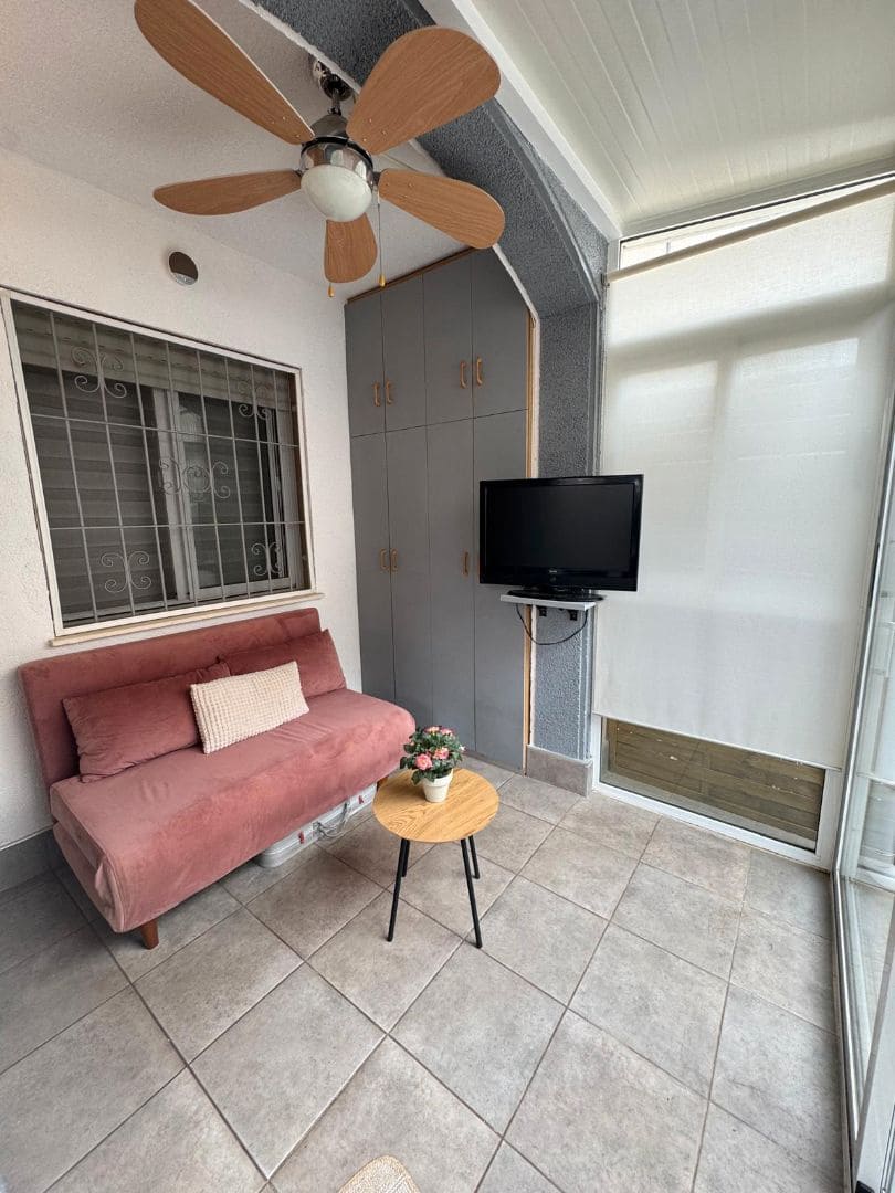 1 bedroom Villa for sale in Torrevieja with pool - € 120,550 (Ref: 9731366)