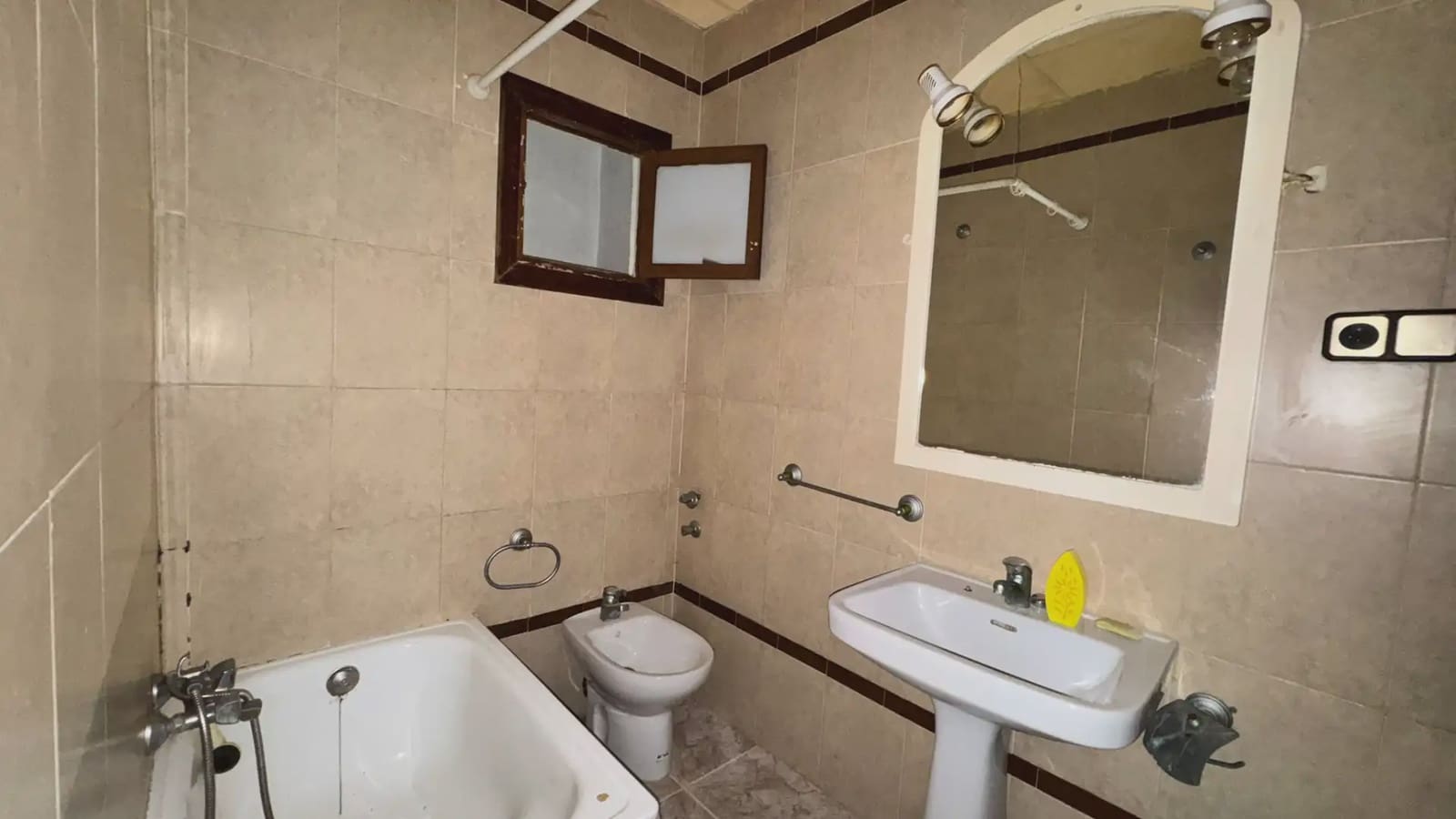 3 bedroom Flat for sale in Beniajan - € 84,900 (Ref: 9743215)