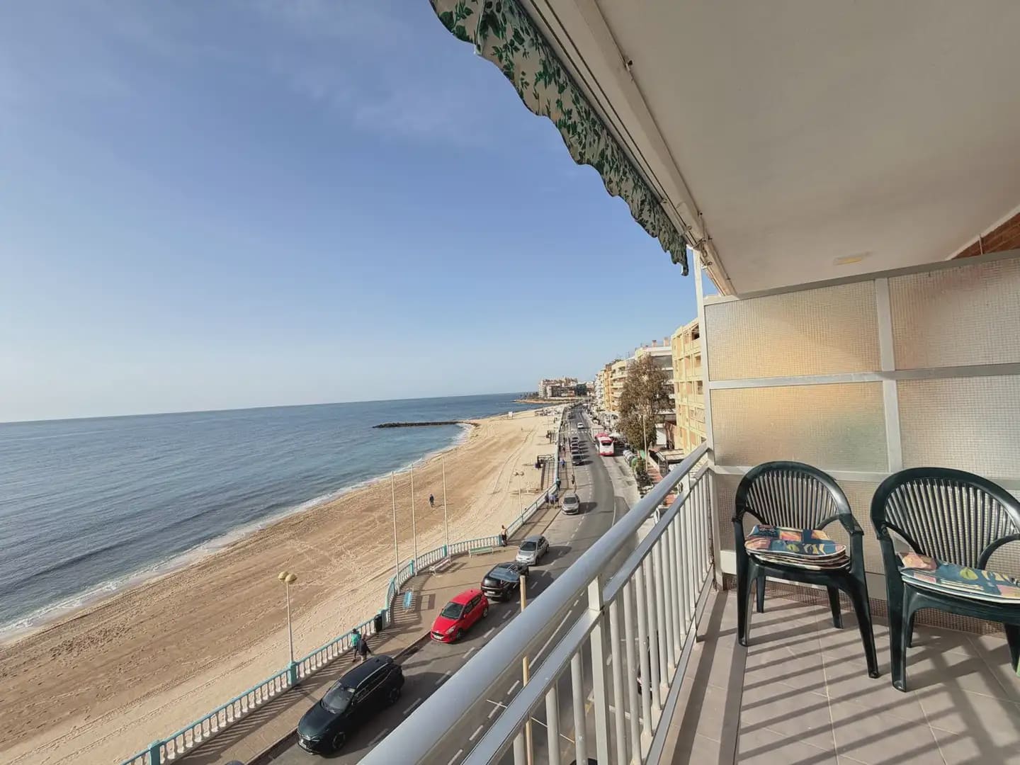 Piso de 3 habitaciones en Torrevieja en venta con garaje - 359.840 € (Ref: 9772049)