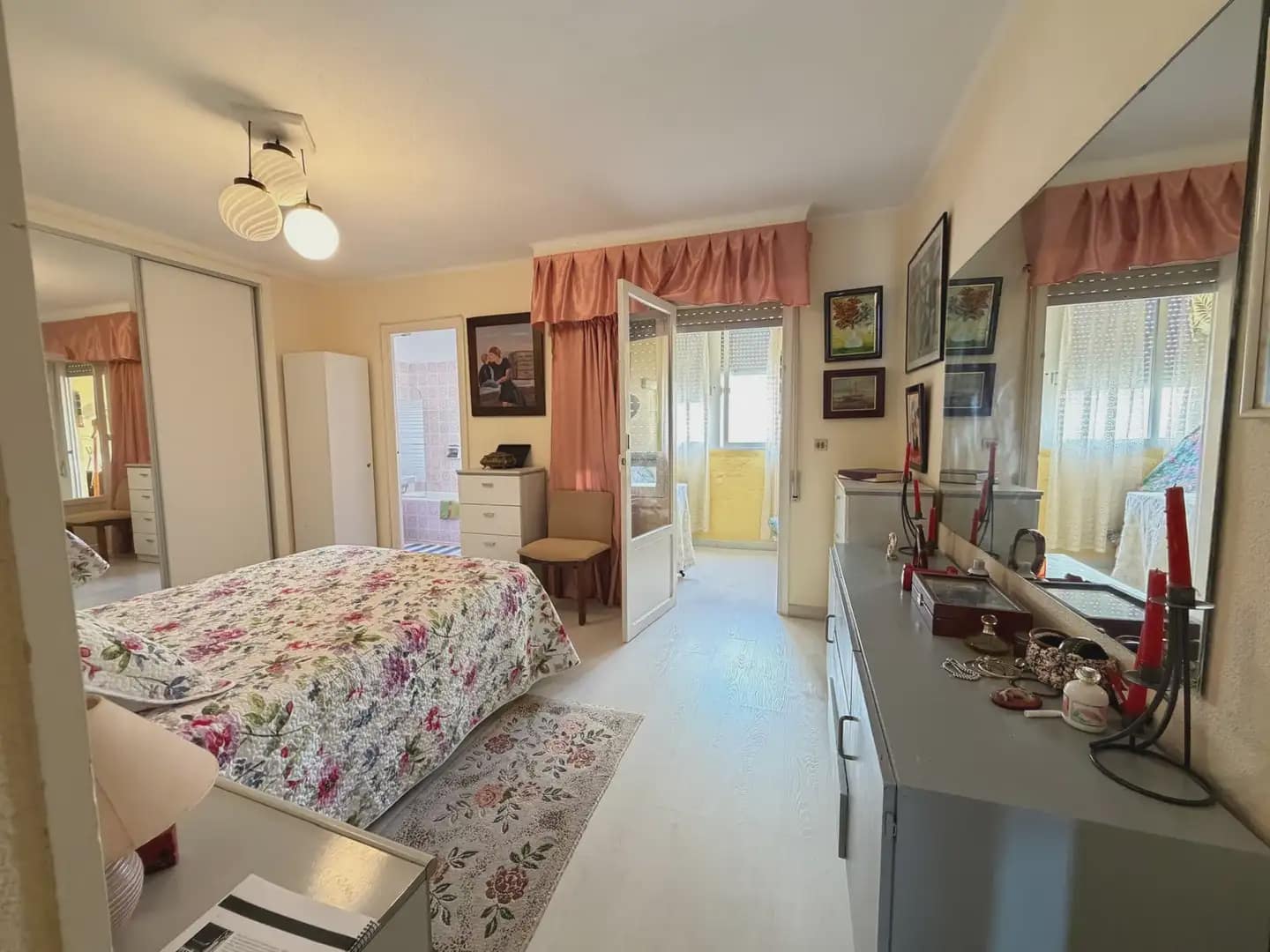 Piso de 3 habitaciones en Torrevieja en venta con garaje - 359.840 € (Ref: 9772049)