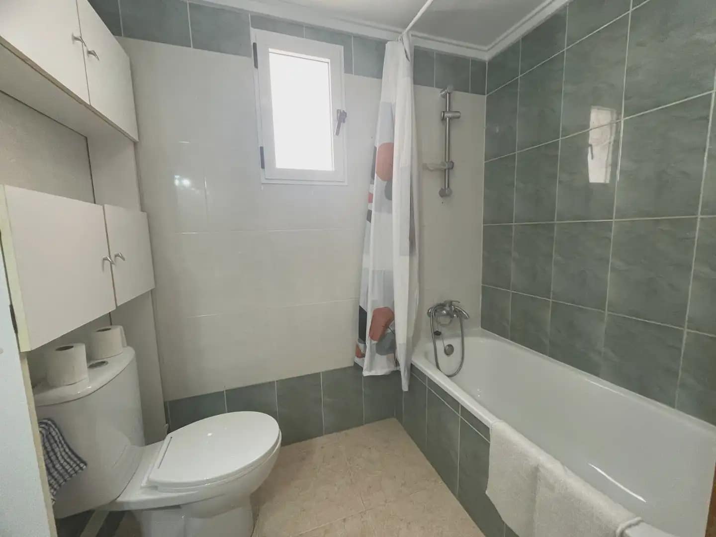 2 sovrum Lägenhet till salu i Torrevieja med pool garage - 139 990 € (Ref: 9772050)