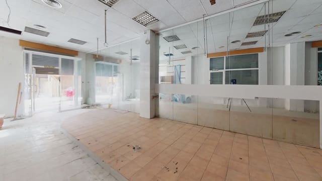 Komercyjne na sprzedaż w El Carmen, Miasto Murcja - 116 900 € (Ref: 9777143)