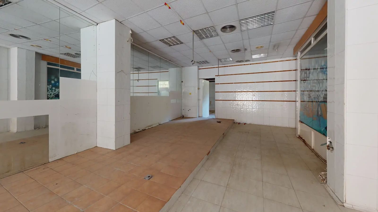 Komercyjne na sprzedaż w Miasto Murcja - 116 900 € (Ref: 9777143)