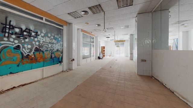 Komercyjne na sprzedaż w El Carmen, Miasto Murcja - 116 900 € (Ref: 9777143)