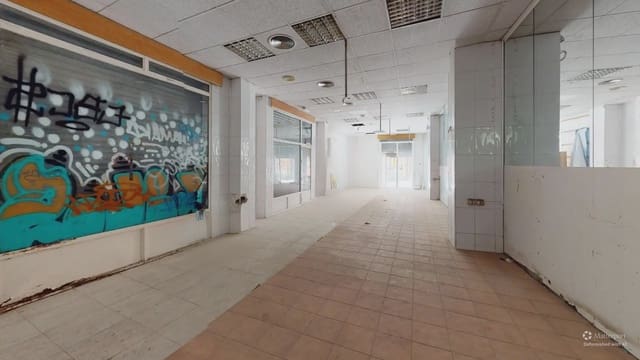 Komercyjne na sprzedaż w El Carmen, Miasto Murcja - 116 900 € (Ref: 9777143)