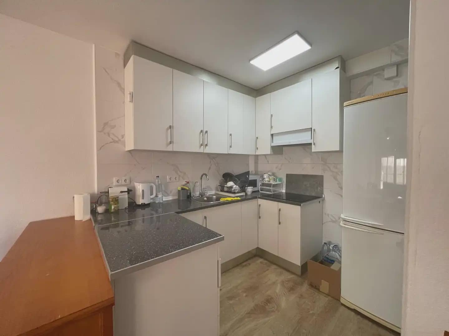 4 Zimmer Haus zu vermieten in Torrevieja mit Pool - 990 € (Ref: 9789811)