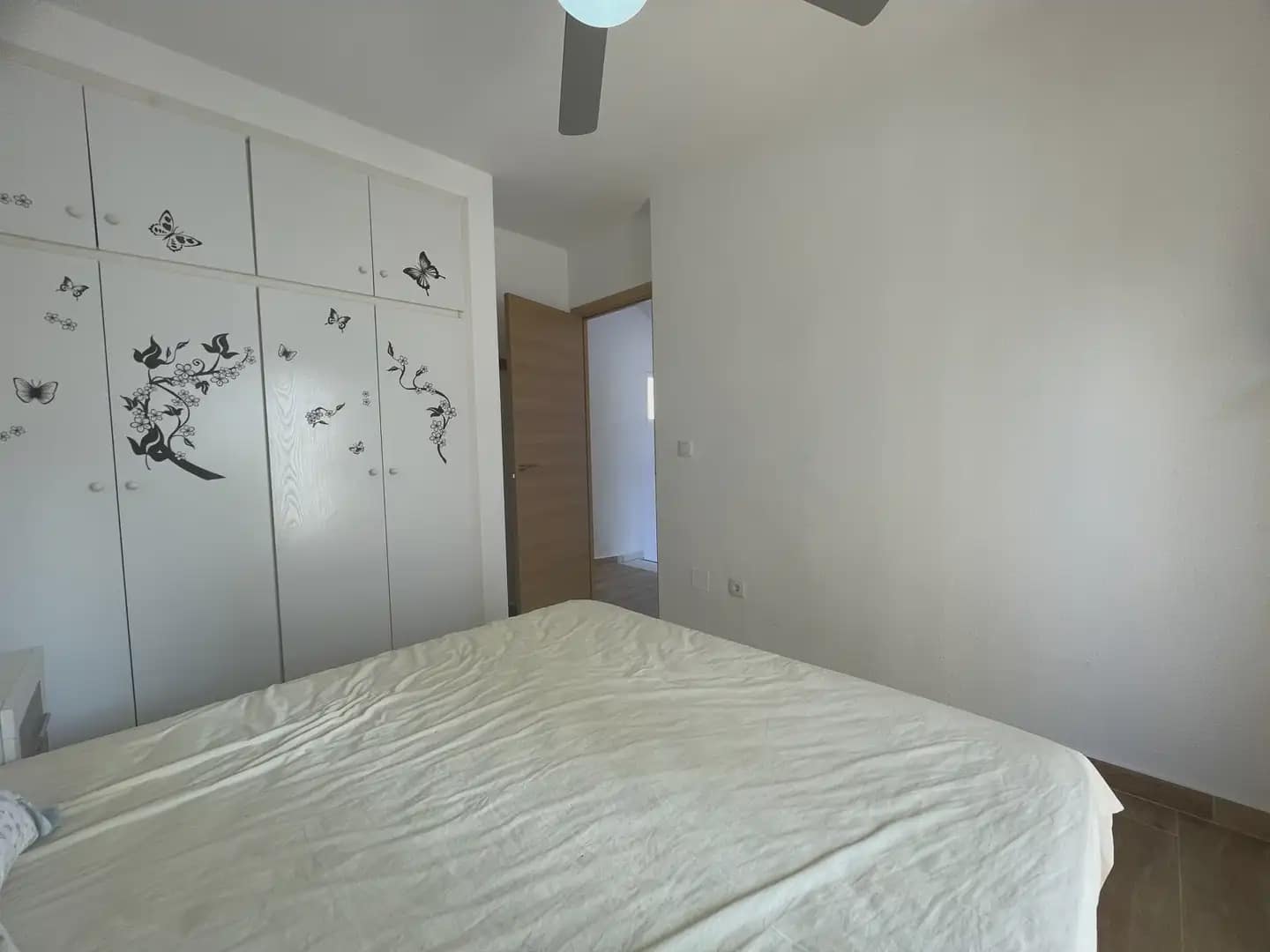 4 Zimmer Haus zu vermieten in Torrevieja mit Pool - 990 € (Ref: 9789811)