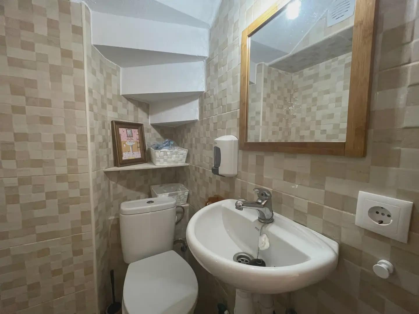 4 Zimmer Haus zu vermieten in Torrevieja mit Pool - 990 € (Ref: 9789811)