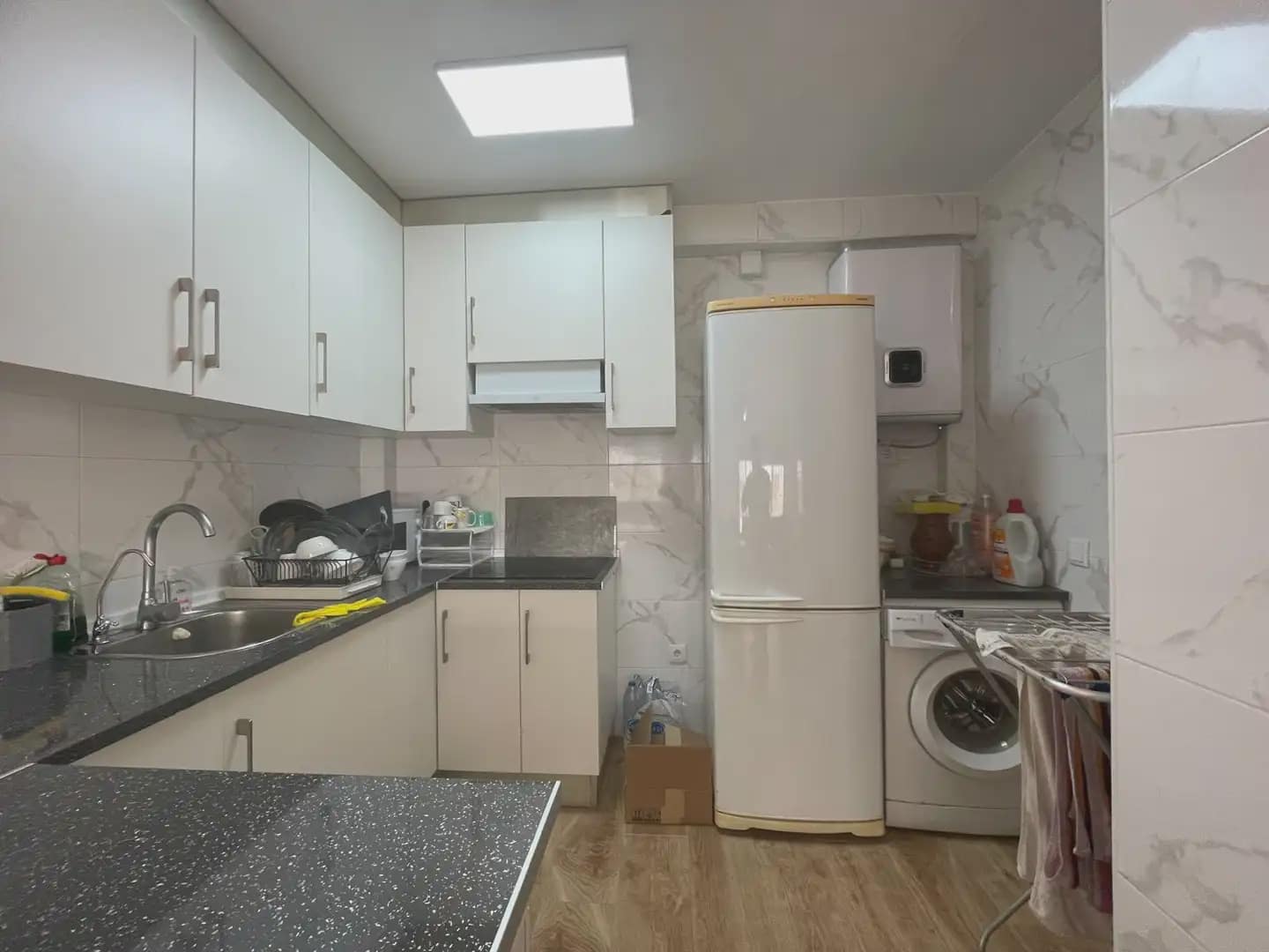 4 Zimmer Haus zu vermieten in Torrevieja mit Pool - 990 € (Ref: 9789811)