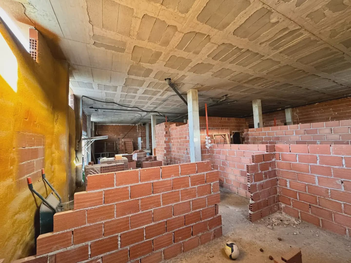 Kaupallinen myytävänä paikassa Librilla - 79 000 € (Ref: 9795543)